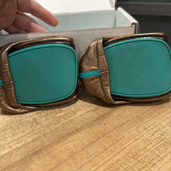 Tieks ballet flat metallic bronze size 9 - Picture 7 of 14